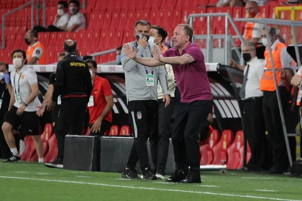 Süper Lig’de 2020-21 sezonunun şampiyon belli oldu! Galatasaray Beşiktaş Fenerbahçe...