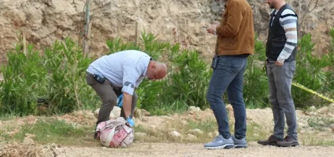 Antalya’da ihbar üzerine ekipler alarma geçti! Örtüye sarılı ceset sandılar içinden çıkan şoke etti