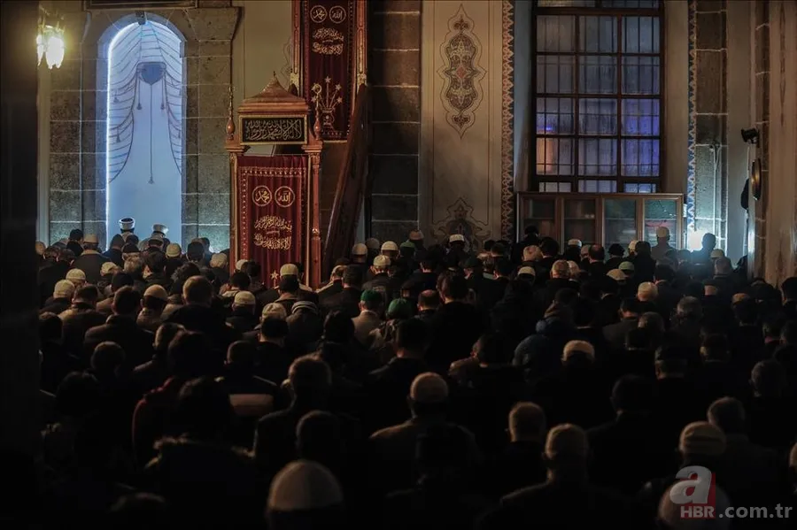 Üç aylar ne zaman başlıyor? 2023 dini günler takvimi: Ramazan ayı, Kurban Bayramı, kandil günleri ne zaman? 17