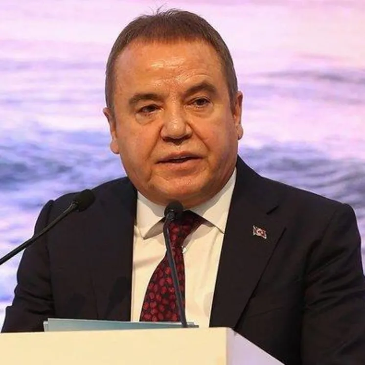 CHPde FETÖ çatlağı! İhracı istendi
