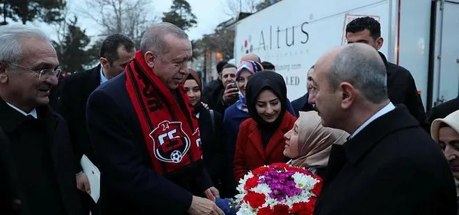 Başkan Erdoğan’dan Erzincanlı milli kayakçıya davet