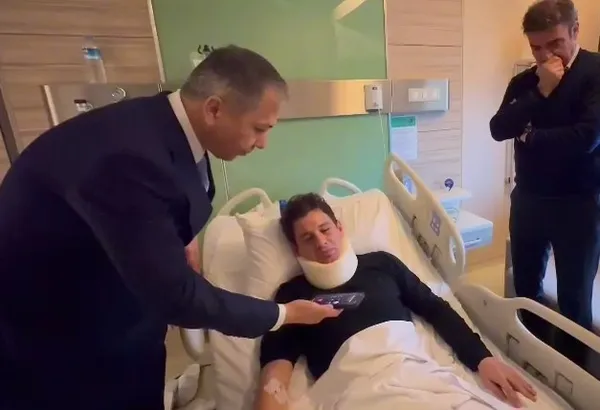 baskan-erdogandan-halil-umut-melere-gecmis-olsun-telefonu-bakanlarima-talimat-verdim-gereken-yapilacak-1702373746972.jpg Başkan Erdoğan'dan Halil Umut Meler'e geçmiş olsun telefonu: Bakanlarıma talimat verdim gereken yapılacak - 2