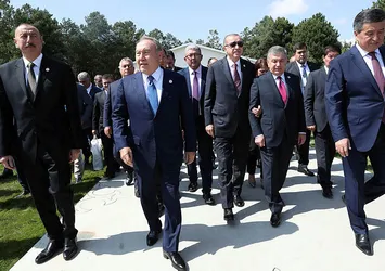 Erdoğan'dan Türk dünyası liderlerine ABD uyarısı