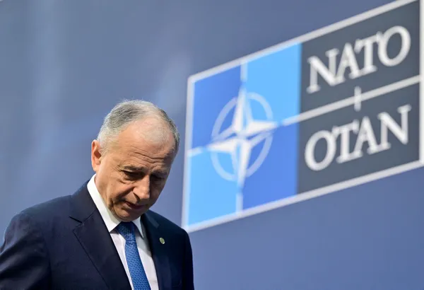 Finlandiya Cumhurbaşkanı Sauli Niinistö NATO üyeliğine başvuracaklarını açıkladı