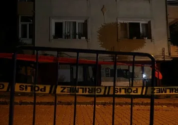 Son dakika: Avcılar’da kolonları çatlayan bina tedbir amacıyla boşaltıldı
