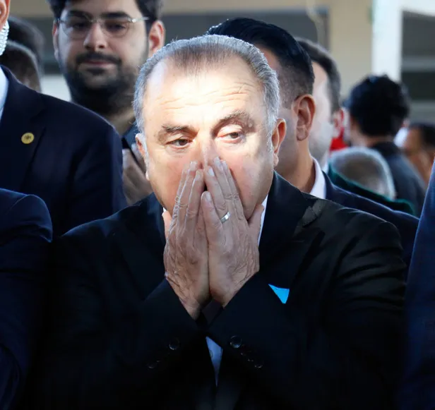 fatih-terim-saglik-durumu-nasil-neden-ameliyat-oldu-fatih-terim-kimdir-kac-yasinda-aslen-nereli-1682346912318.jpg Fatih Terim sağlık durumu nasıl, neden ameliyat oldu? Fatih Terim kimdir, kaç yaşında, aslen nereli? - 6