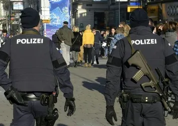 Almanya'nın başkenti Berlin'de hastanede silah sesleri