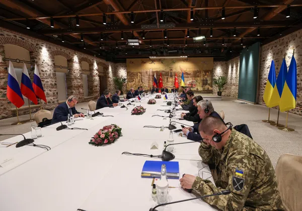 Son dakika: İstanbul'daki tarihi zirve sonrası Rusya'dan açıklama: Diyalog için Kiev ve Çernihiv'de savaş duracak - 2