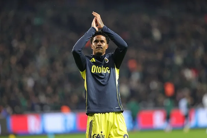 ali-sansalanin-maca-damga-vuran-penalti-karari-spor-yazarlari-yorumladi-1770706621277.jpeg Jayden Oosterwolde (AA)