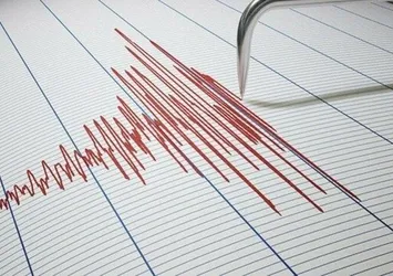 Papua Yeni Gine'de 7,6 büyüklüğünde deprem! Tsunami uyarısı verdiler