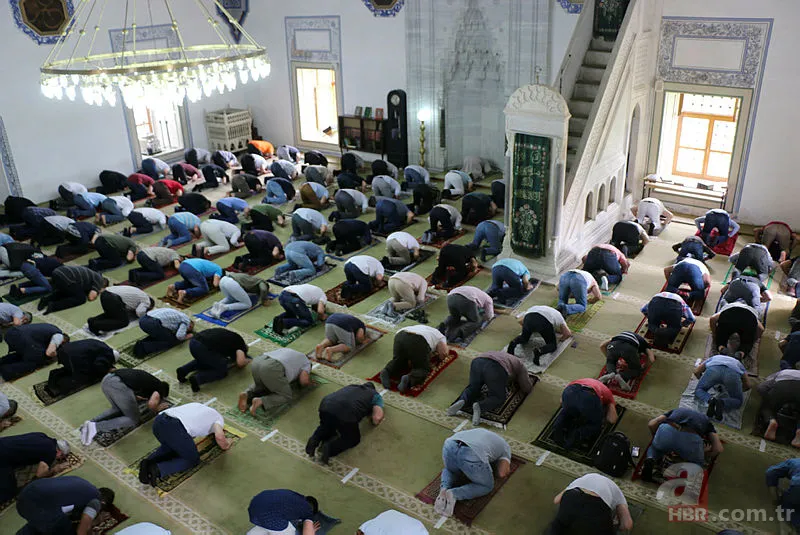 Yarın kandil mi, ne kandili? 2021 kandil günleri ne zaman ayın kaçında? Diyanet 2021 kandil tarihleri 4