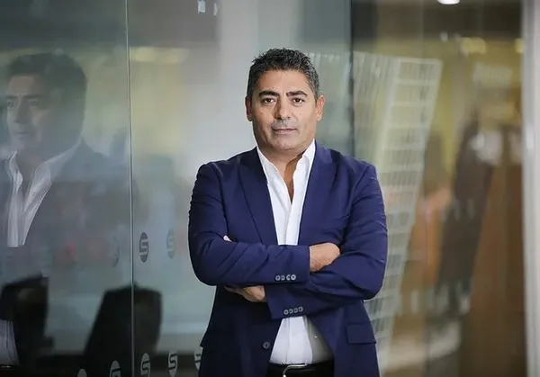 Halk TV’nin sahibi Cafer Mahiroğlu devletin yasağını tanımıyor! İBB’nin önünü açtığı kaçak villaya devam