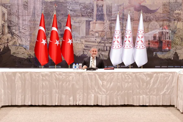 Hazine ve Maliye Bakanı Nureddin Nebati perakende sektörünün temsilcileriyle görüştü - 2