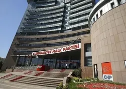CHP’de Kemal Kılıçdaroğlu’ndan teşkilata neşter! MYK öncesi çarpıcı iddia: Özgür Özel görevden alınacak mı?
