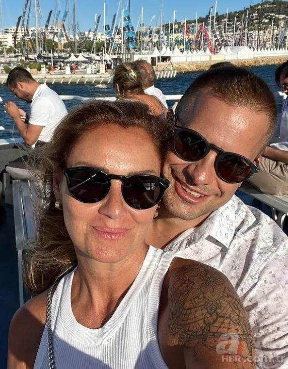 48’lik Pınar Altuğ eşi Yağmur Atacan’a yapılan yorumları görünce cevabı yapıştırdı! Pınar Altuğ’un cevabı sosyal medyanın gündeminde! 4