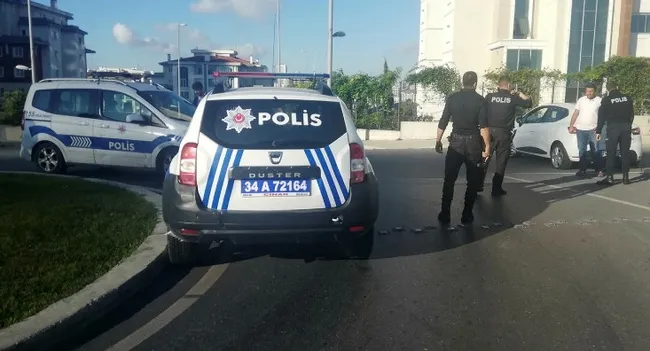 İstanbul'da sıcak anlar! "Dur" ihtarına uymayan araca ateş açıldı - 3