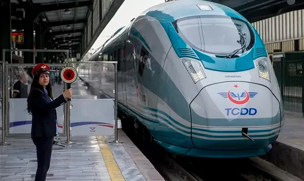 ogretmenlere-tren-bileti-ve-kargo-ucretlerinde-indirim-1669114667520.jpg Öğretmenlere tren bileti ve kargo ücretlerinde indirim - 2