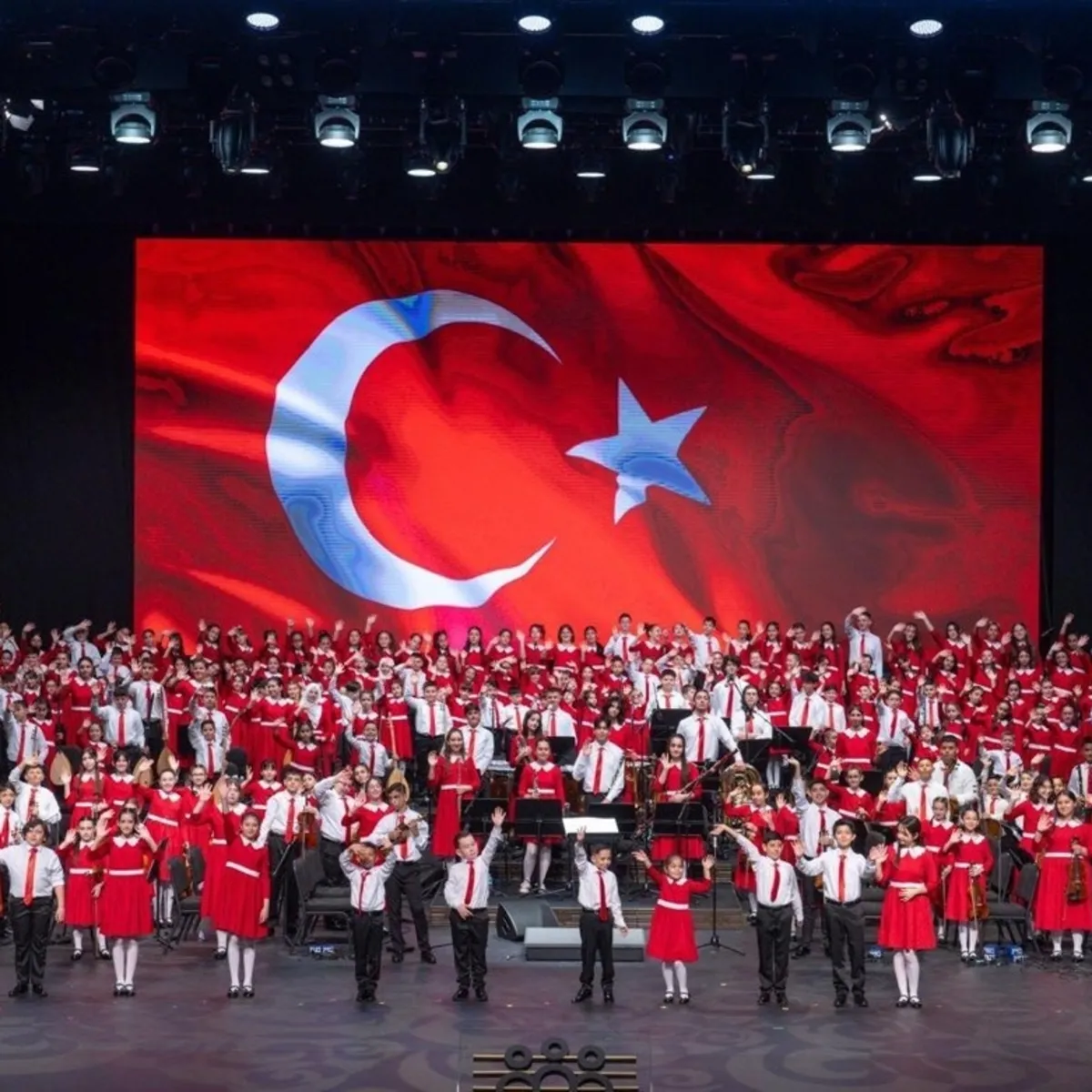 Cumhurbaşkanlığı Çocuk Orkestrası ve Korosu 19 Mayıs’ta Külliye’de sahne alacak — genç yeteneklerle geleneksel müziği geleceğe taşıma hedefi