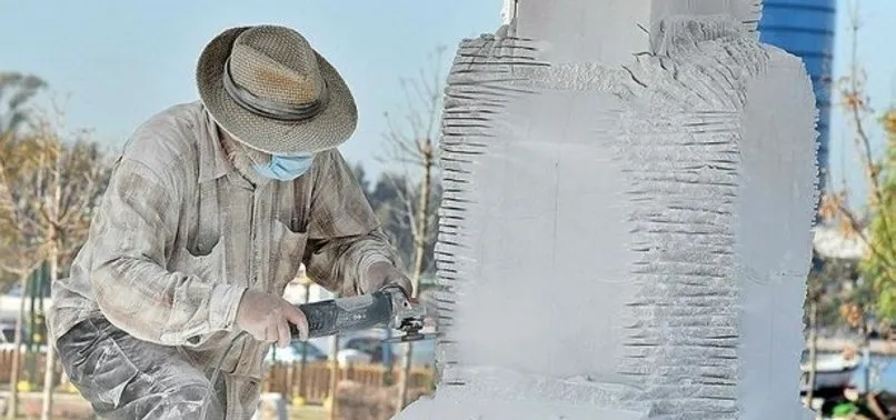 Izmir De Heykel Calistayi Basliyor Chp Nin Yegane Hizmeti Heykel Tiras