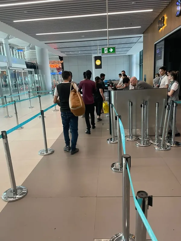 1689991418547.jpg Yasa dışı yollarla ülkeye giren 12 düzensiz göçmen sınır dışı edildi - 1