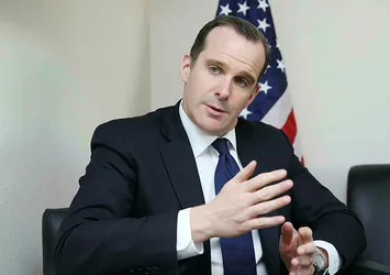 PKK destekçisi McGurk öldürülen teröristi kahraman ilan etti