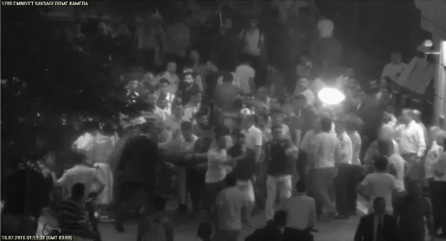15 Temmuz'da Sabiha Gökçen Havalimanı'nı ele geçirmeye çalışan darbeci sanıklara hapis cezası - 6