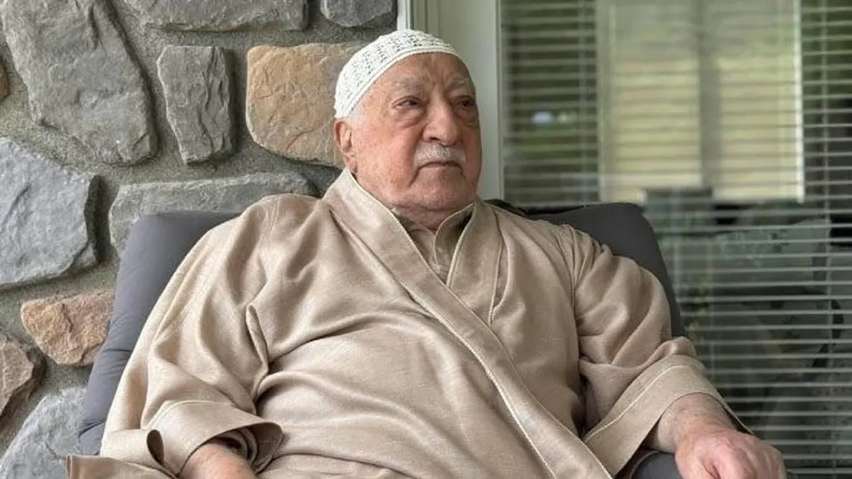 FETÖ elebaşına örgüt içinde darbe! Yaşadığı eve çöküp ölmesini beklemeye başladılar