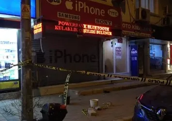 İzmir'de akılalmaz olay! Silahlı kadın karı koca esnafı hedef aldı