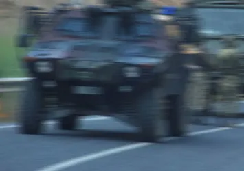 Çukurca’da askeri araca roketli saldırı: 4 yaralı