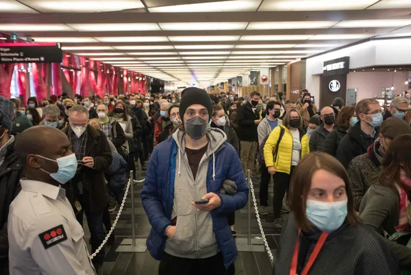 Fransa’da seçim yarışması! Macron mu Le Pen mi? İşte anket sonuçları