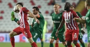 Antalya’da nefes kesen düello! 6 gol...