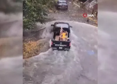 New York’ta şiddetli yağış: 2 ölü