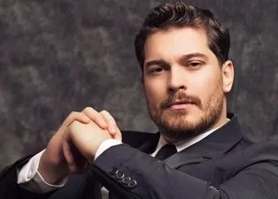 Çağatay Ulusoy setlere döndü! İşte yeni filmi…