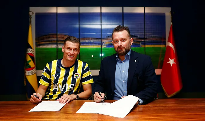 SON DAKİKA! Fenerbahçe Ezgjan Alioski ile sözleşme imzaladı - 2