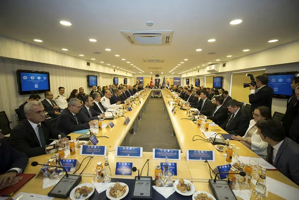 AB reformları yeniden masada: Vize konusunda sonuç alabiliriz