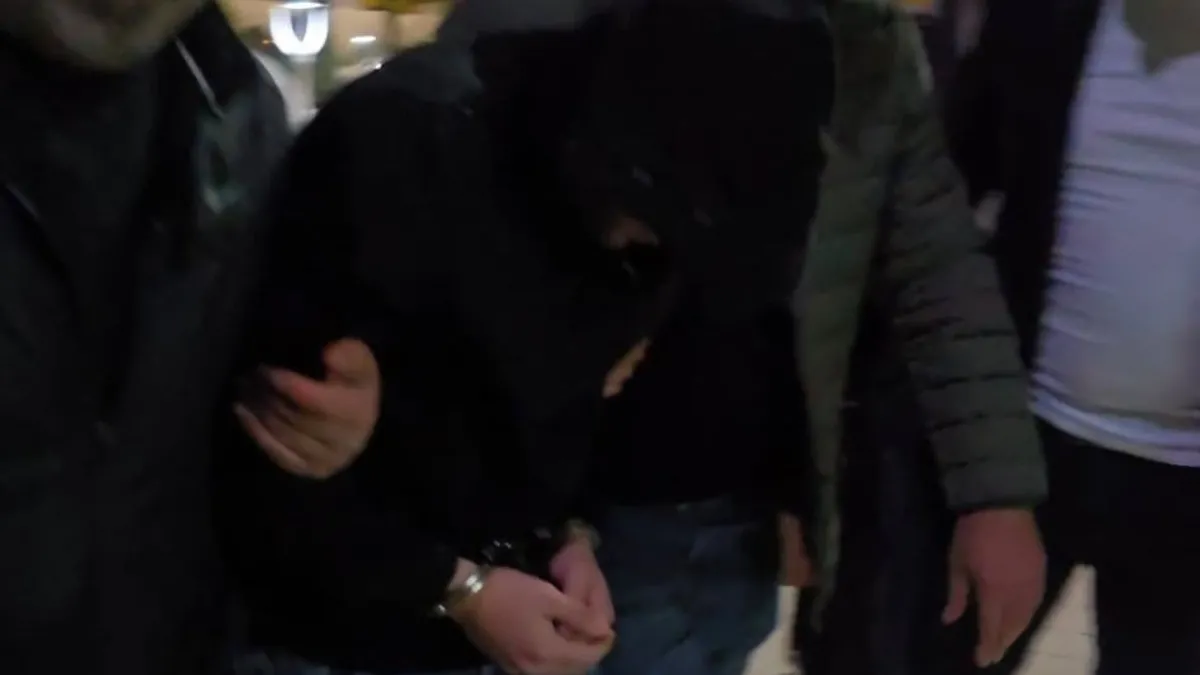 Kuyumcu soygununda bant üzerindeki parmak izi ele verdi