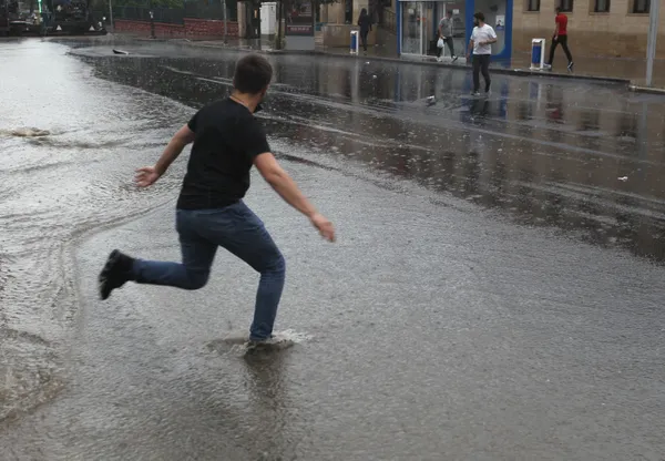1626850270040.jpg 21 Temmuz İstanbul, İzmir, Ankara hava durumu | O illerde yaşayanlar dikkat! Gök gürültülü sağanak yağış uyarısı - 7