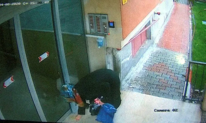 Kayseri'de apartman asansörüne sıvı süren kadın gözaltına alındı - 3