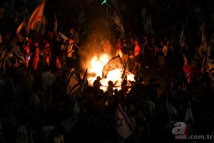 İsrail’de yargı reformu protestoları | Netanyahu’nun evinin önündeki barikat yıkıldı! İç savaş tehlikesi: Yüz binler sokağa döküldü! İşte İsrail’deki son durum