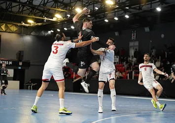 Hentbol Erkekler Süper Ligi'nde Beşiktaş ve Sakarya BBSK Final Turu’na yükseldi