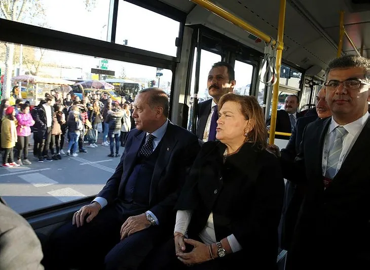 Cumhurbaşkanı Erdoğan, TEMSA’nın elektrikli otobüsü ile Mabeyn Köşkü’ne gitti