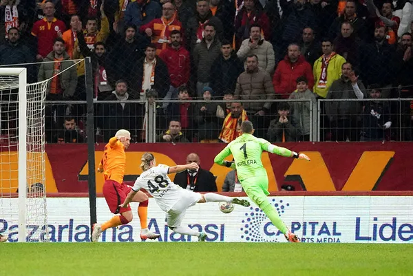galatasaray-ankaragucu-2-1-mac-sonucu-ozet-1672872488343.jpg Galatasaray Ankaragücü: 2-1 (MAÇ SONUCU ÖZET) - 3