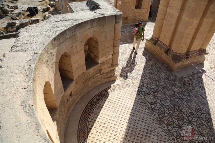 Dünyanın en büyük mozaik tablosu Filistin'de açıldı 6