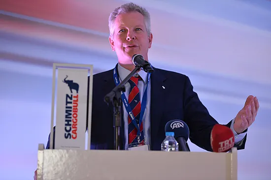 Alman devi Schmitz Cargobull’un Türkiye’deki ilk fabrikasını açtı