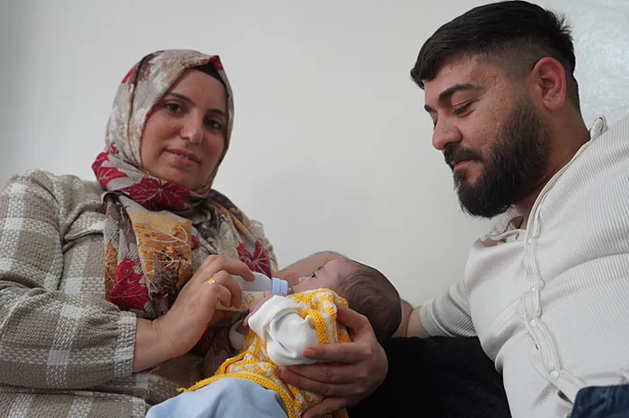 Koruyucu aile olunca 12 yıllık bebek hasretleri sona erdi: Kanımızdan olmasa bile canımızdan birisi - 1