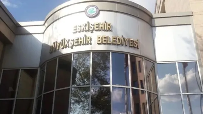 CHP'li Eskişehir Büyükşehir Belediyesi'nde akraba saltanatı! Eşi daire başkanı kardeşi müdür oldu - 1