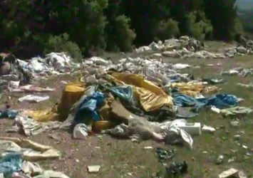 Son dakika: İzmir Buca’da ormanlık alan çöp yığınına döndü