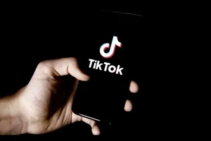TikTok’ta ’kısıtlı mod’a rağmen çocuklara cinsel içerik