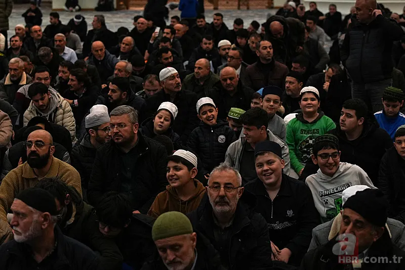 Ramazan'ın müjdecisi Berat Kandili dualarla idrak edildi! Vatandaşlar camilere akın etti 6