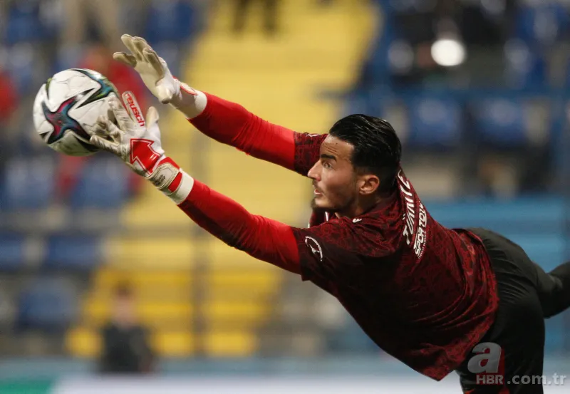 Uğurcan Çakır Avrupa'nın en iyisi! Hayran bırakan istatistik 16
